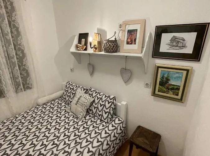 Sunny Hill Kuca Za Odmor Na Zlataru 度假居 *